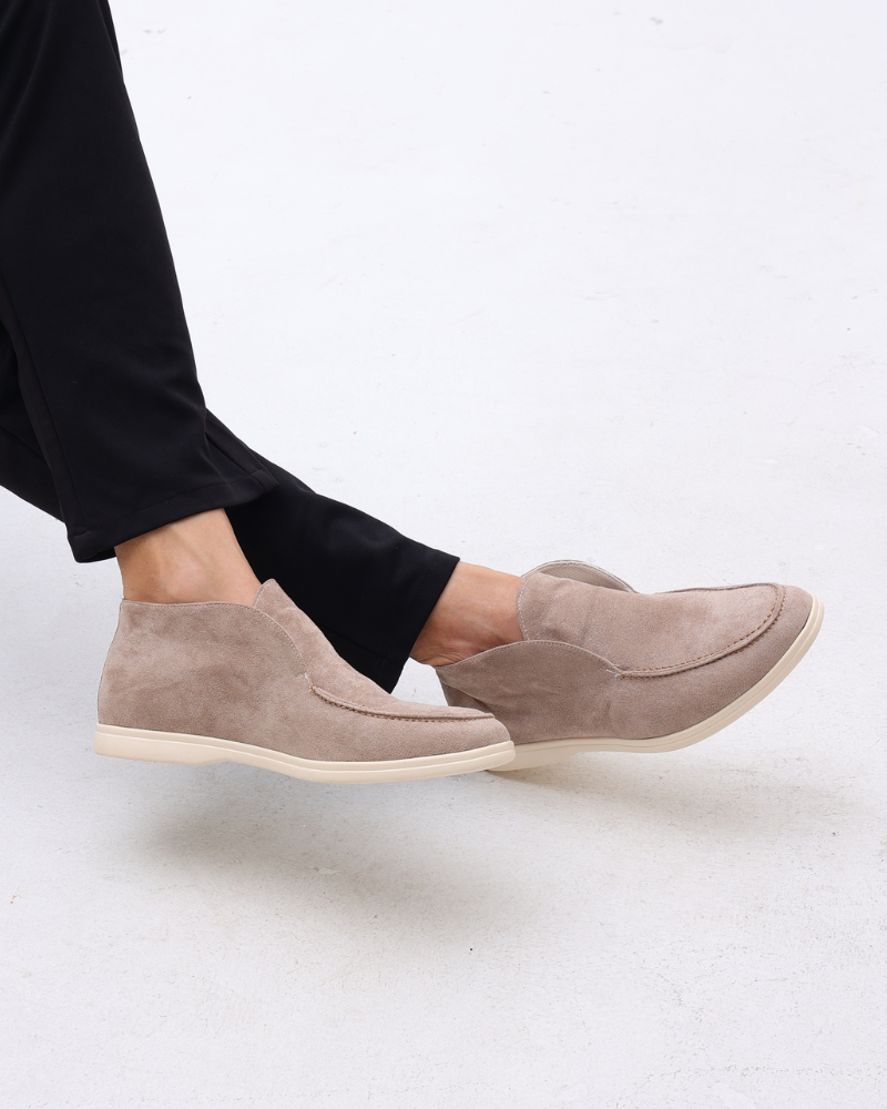 Moderner Mann WILDLEDER-SCHUHE
